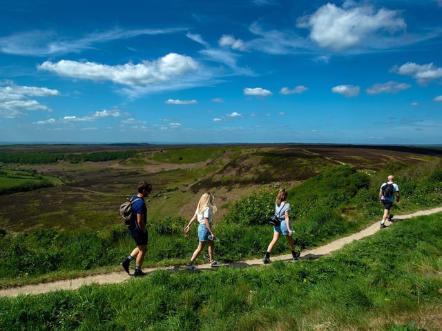 This is a circular walk to and from the Hole of Horcum, with a short stretch of uphill walking. The route is clearly marked and offers the chance to see steam trains in operation on the North York Moors Railway.
Length - 8.5 miles / 13.8 km
Time - 5 hours 0 minutes