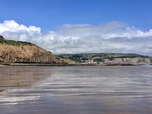 This walk takes in a popular section of the Yorkshire Coast. The outward route follows a section of the Cleveland Way National Trail and the return is a steady climb over the disused railway that ran from Whitby to Scarborough.
Length - 8.5 miles / 13.8 km
Time - 5 hours 30 minutes
