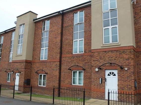 This deceptively spacious modern top floor, two bedroom apartment is within easy reach of local amenities and has great transport links into both Leeds and Bradford City Centres, Ring Road and Motorway networks.