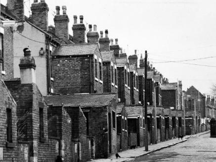 Grasmere Street in Armley. Leeds, Armley, 23rd March 1978