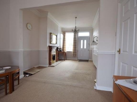 Featuring a large, lounge through dining area, it is close to local amenities.