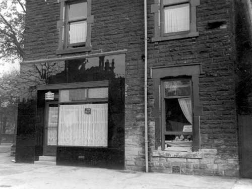 Located on the corner of Chapeltown Road and Harehills Avenue people have memories of this being one of the city's best chippys in the 1960s.