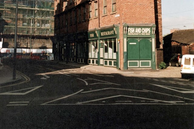 Dennis's fish and chip shop looking from Kirkgate towards New York Street. Did you enjoy a meal here back in the day?