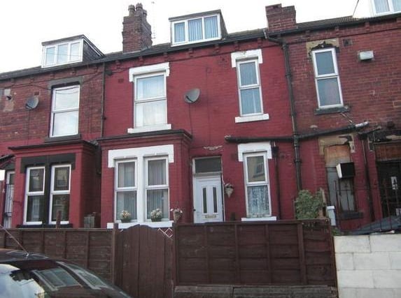 ASK Estate Agents welcomes to the market this two bedroom tenanted back to back property which has the advantage of gas central heating and double glazing. Accommodation briefly comprises of a lounge, kitchen, cellar and bathroom w.c. Situated in a popular area of Leeds 9 close to the local shopping lane, schools, public transport and St James hospital this property would ideally suit the investor.