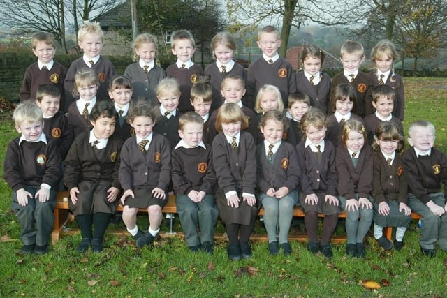 St Joseph's RC Primary Brighouse Reception Class of 2004