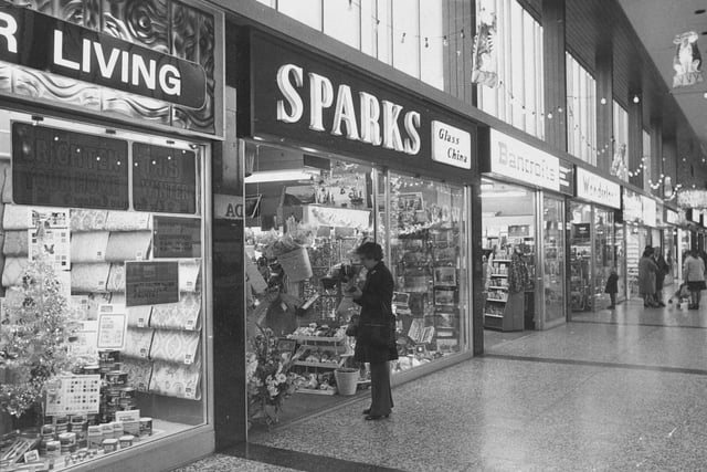 Part of the attractive enclosed Arndale Centre in November 1974.