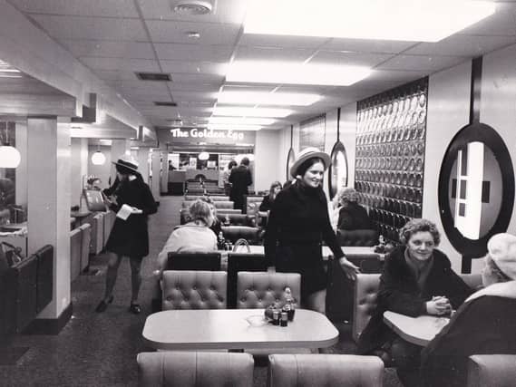Do you remember these eaterie on Briggate pictured here in December 1971?