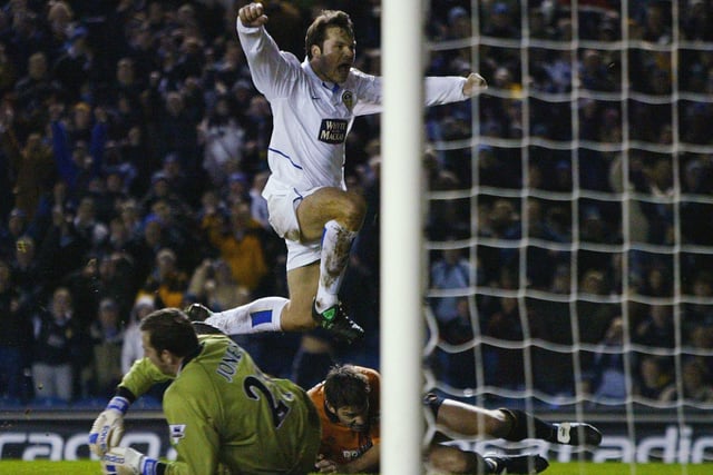 Mark Viduka celebrates after scoring Leeds United's fourth goal against Wolverhampton Wanderers at Elland Road.