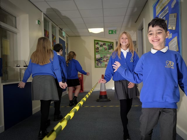 One-way system in the corridors.