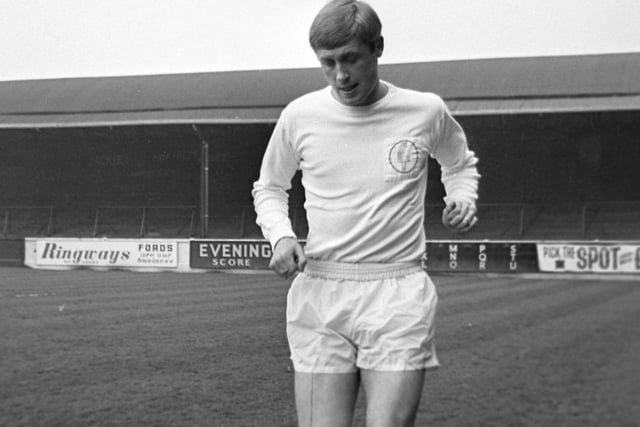 Jimmy Greenhoff bagged a brace as Leeds won at Roker Park in round four.