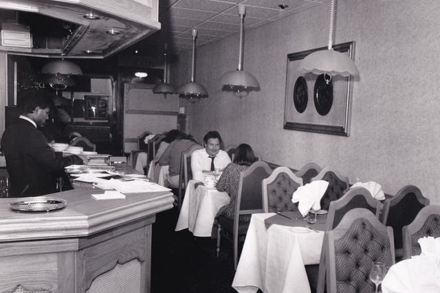 This restaurant offered authentic Indian cusine and in June 1989 was ideally located not only for office workers and shoppers during the day but also for theatre and cinemagoers in the evening.