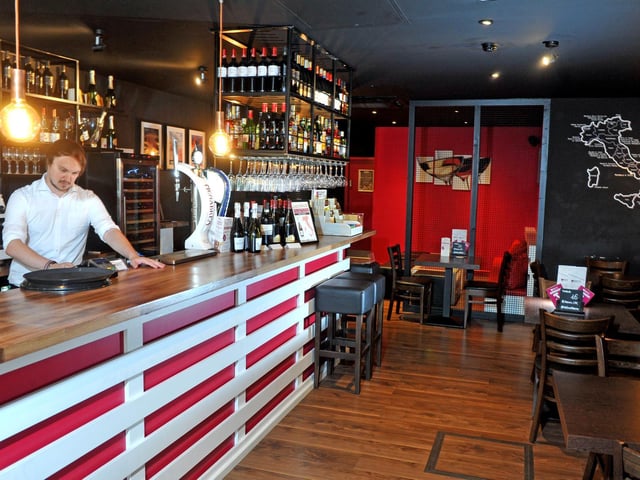 A family-owned restaurant on Wellington Place boasting quality wines and tempting Italian food. Reviewers praised staff for their service. A perfect date night treat