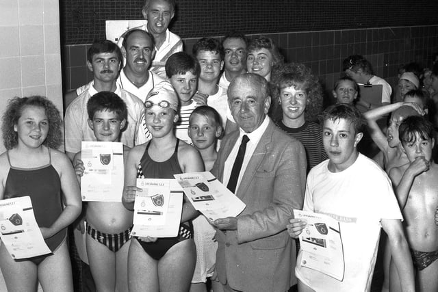 Hindley swimming club members with their gold awards lifesaving certificates in 1990