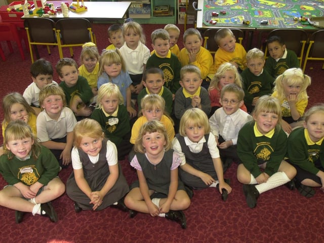 Barrowcliff Infants 2002, Miss Waehler's class.