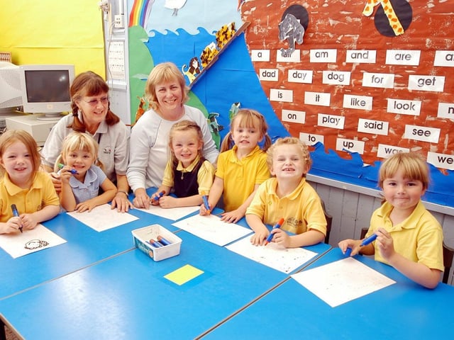 Snainton CE School in 2003, with Mrs Kershaw (Advanced Teaching Assistant, left) and teacher Mrs Atherton (R).
