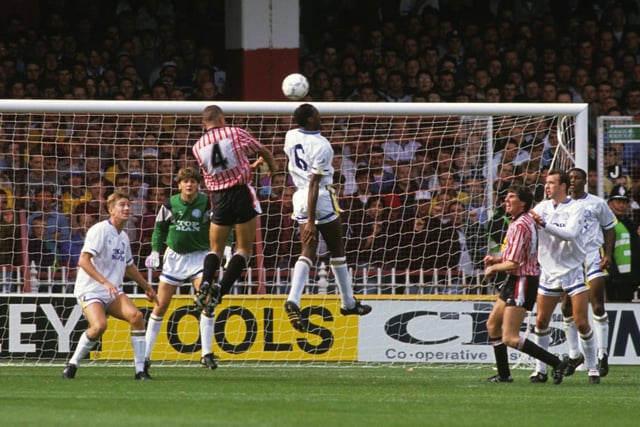 Vinnie Jones went close for the Blades early on with a header which hit the crossbar from a Brian Marwood corner.