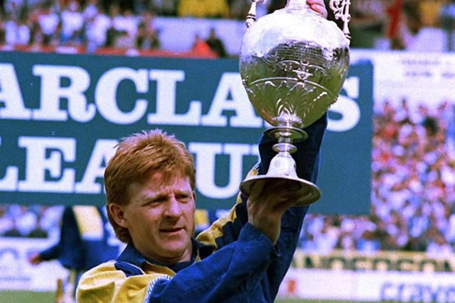 Gordon Strachan lifts the Division One trophy ahead of the clash with Norwich City at Elland Road in May 1992. The Whites won 1-0 thanks to a goal from Rod Wallace.