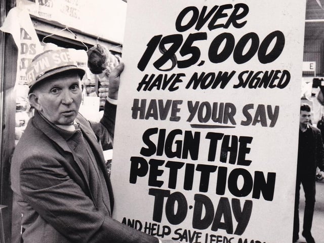 The message was clear - save-the-market campaigner Michael Harwin with the latest total of shoppers against the redevelopment plans in April 1986.