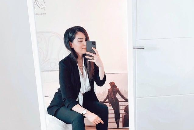 Probably the world's only influencer and pathology scientist, Parnian posts on Instagram as missp__lifestyle, where she focuses on fashion, lifestyle and beauty.
