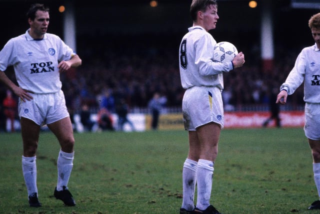Gordon Strachan tells Batts where the free kick should be taken during the Boxing Day clash with Sheffield United at Bramall Lane in December 1989. The game finished 2-2.