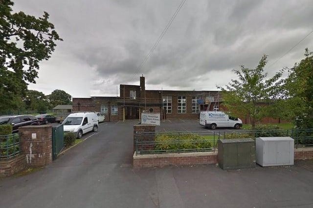 Penwortham Primary School has asked parents to keep children isolated at home today due to a case of coronavirus on Wednesday, September 30, 2020. The school did not say whether the case is related to a child or a member of staff, but Mrs Hesketh said a number of pupils have been asked to study from home for the next 14 days.