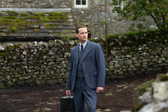 The first episode sees James (Nicholas Ralph), wear a grey wool suit which proves to be entirely impractical when he slips in the mud (four copies were needed).