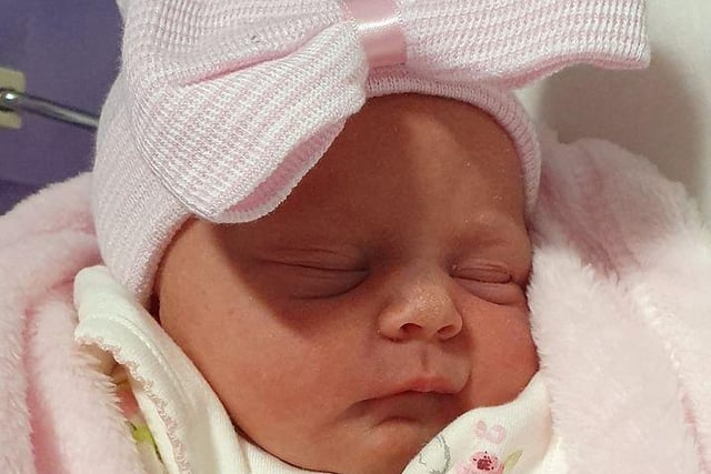 Little Dolcie was born on September 29, 2020. Thanks to Zoe Cort from Preston for sharing.