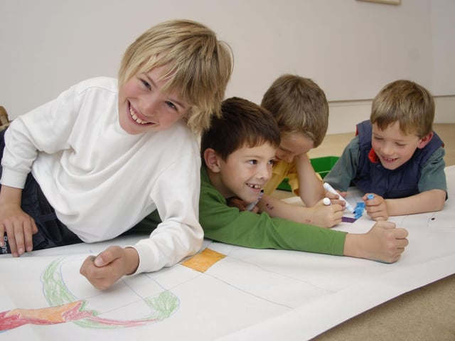 Iain Malone (L) Max Lamprechat, Will and Jamie Malone, enjoying the
Big Draw event at Scarborough Art Gallery.