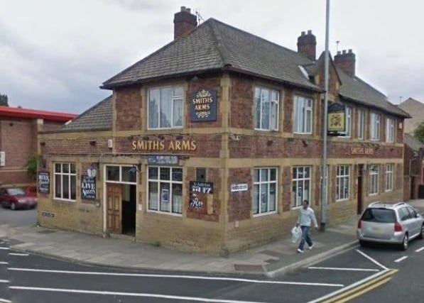 Did you pop into the Smiths Arms for a quick drink? It was at 7 Westgate End and is now Wakefield Floorcare.