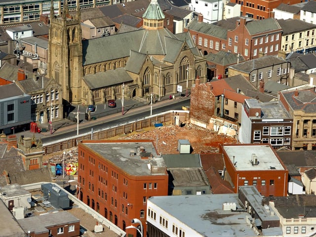 In 2012, a TGI Fridays eatery and Asian restaurant Cosmo was proposed alongside a Tesco before those plans fell through