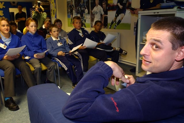 Yorkshire Evening Post sports writer Paul Dews is questioned by a group of youngsters at the Leeds United Study Centre.
