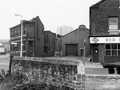 To the left of this view in September 1971 is the junction of Copley Hill and Whitehall Road where the Leeds Co-operative Wholesale Society Hide and Skin department was located.