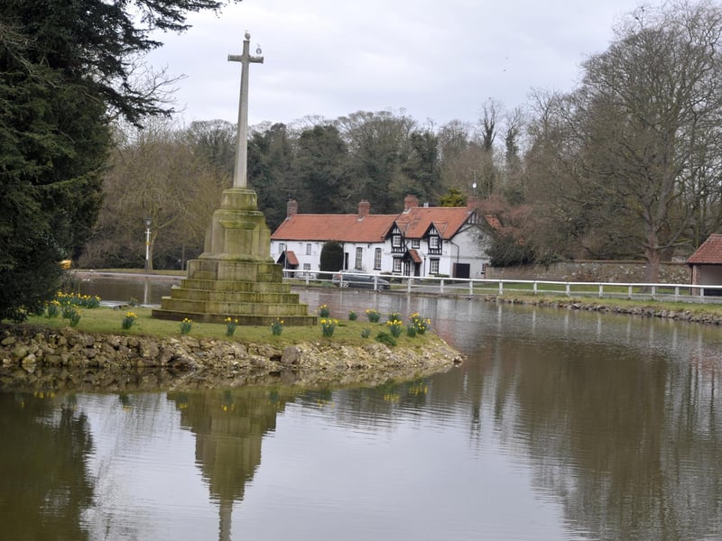 Bishop Burton is a small village on the edge of the Yorkshire Wolds. Much of the village forms a conservation area and it's home to one of Europe's leading Equestrian Centres. Drive: 1hr to 1hr 15min