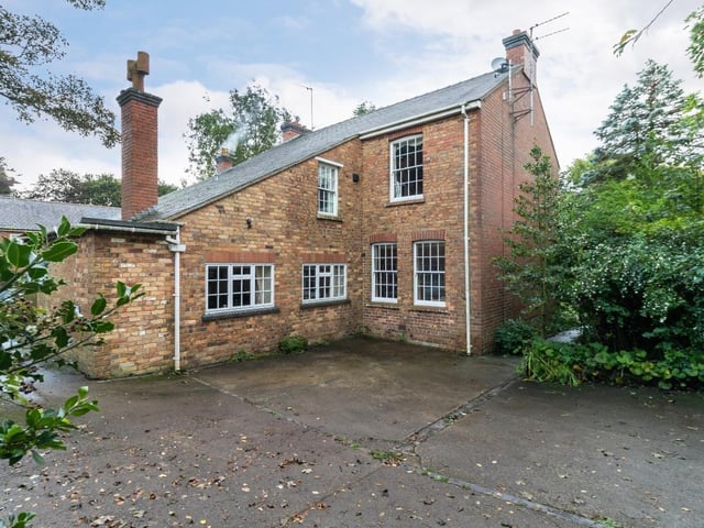 Sash windows are a feature of the property