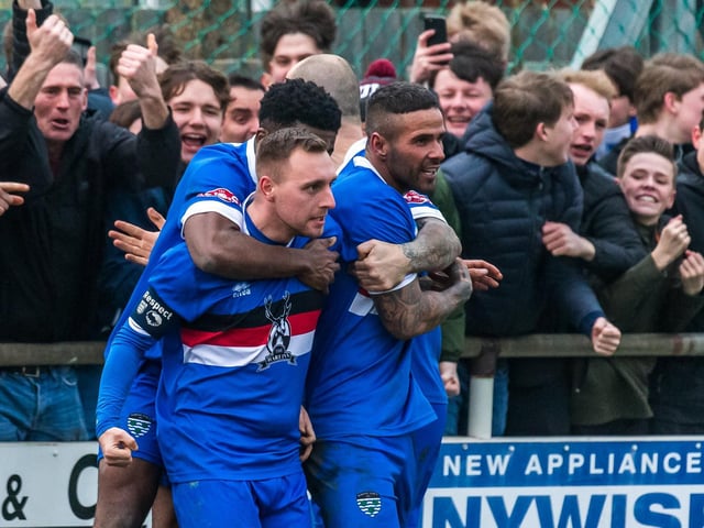PHOTO FOCUS: Whitby Town v Scarborough Athletic / New Year's Day 2019