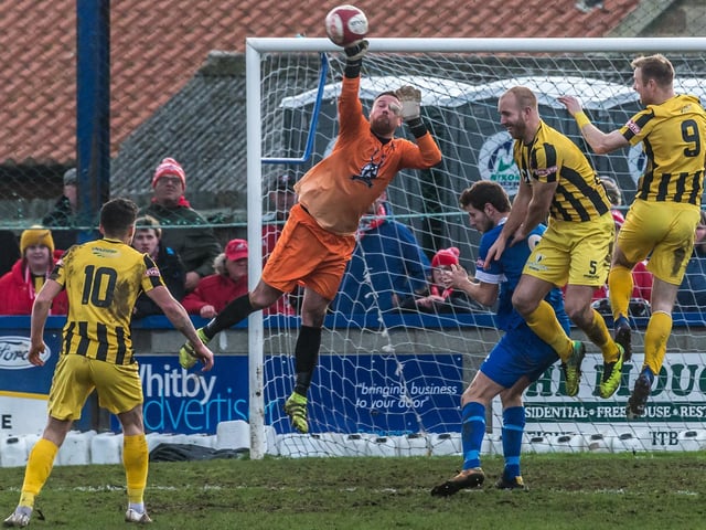 PHOTO FOCUS: Whitby Town v Scarborough Athletic / New Year's Day 2019