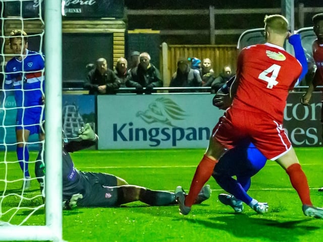 PHOTO FOCUS: Scarborough Athletic v Whitby Town / November 2019