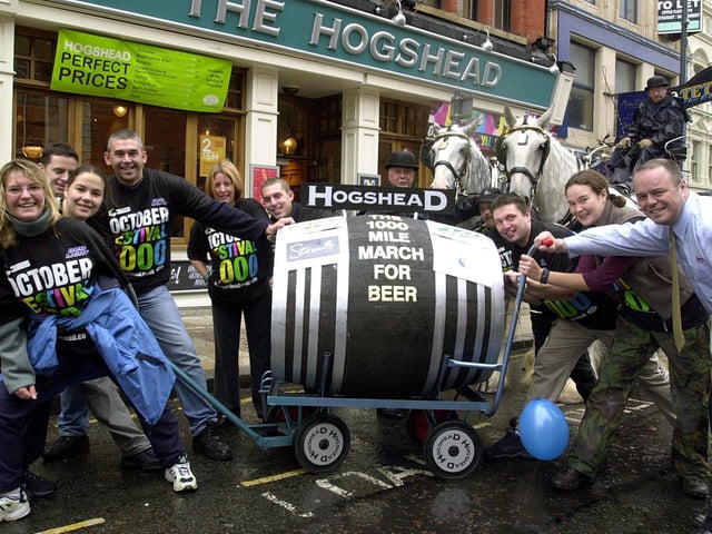 Share your memories of Leeds in October 2000 with Andrew Hutchinson via email at: andrew.hutchinson@jpress.co.uk or tweet him - @AndyHutchYPN