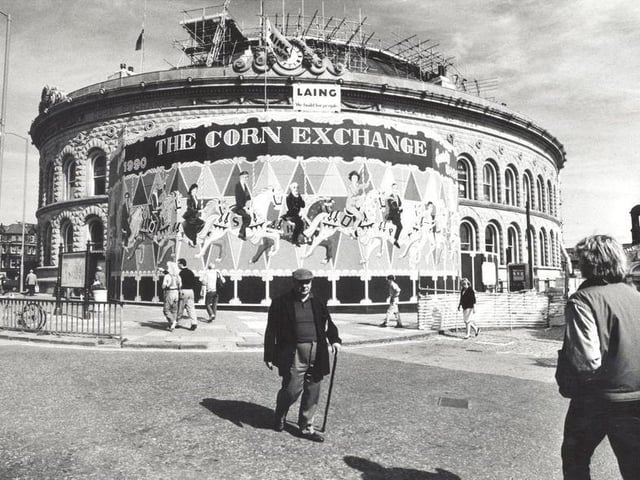 As agricultural trade declined it was closed in the 1980s. It was initially suggested that it be renovated and turned into a concert hall before re-opening as a shopping centre in 1990.