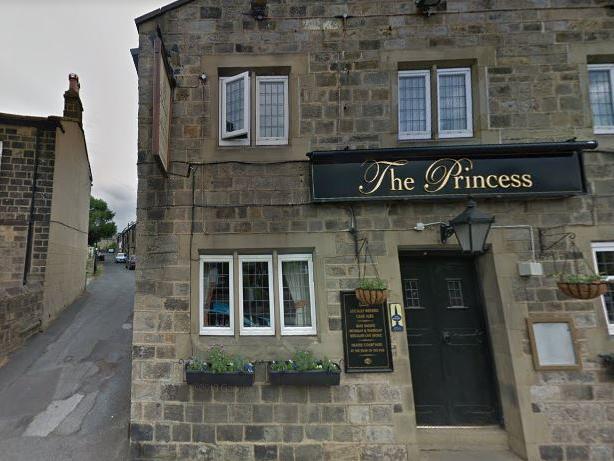 The pub in Rawdon will drop off lunch to struggling families between noon-2pm on Monday-Friday. Message the pub on Facebook to book in: https://www.facebook.com/theprincessrawdon/