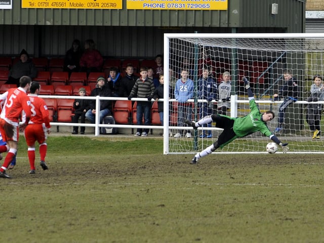 Tweet us via @SN_Sport with any details on these pictures