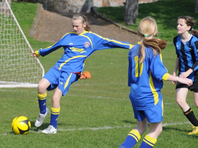 Tweet us via @SN_Sport with any details on these pictures