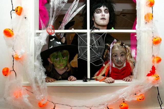 Halloween activities for the kids at Babyballet song and dance academy back in 2006.