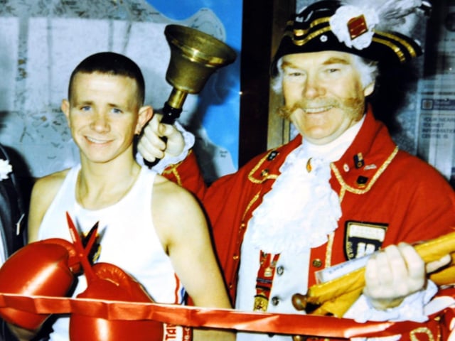 With boxer Paul Ingle in 1992
