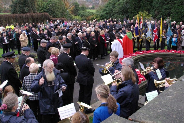 Todmorden Remembrance Day back in 2009