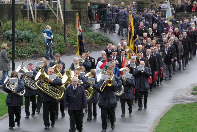Todmorden Remembrance Day back in 2009