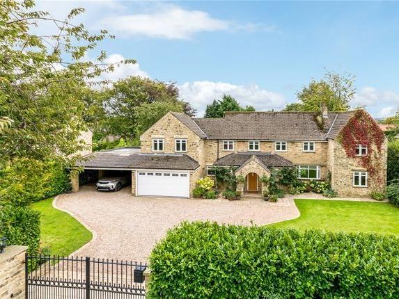 This beautiful three bedroomed home has been completely upgraded with modern designs and features such as underfloor heating and a Control 4 smart home technology system.