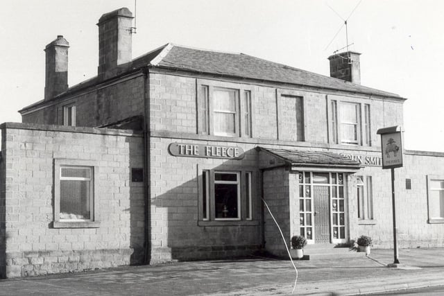 The Fleece on New Road Side in January 1982. David Esplain was the licensee at time.