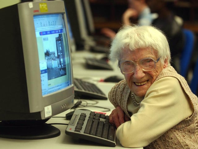 Your YEP met Minnie Dean, a 100-year-old computer user at Hunslet Library.