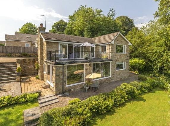 This spectacular home sits an an elevated plot on Old Hollings Hill. The house is planned over two floors with large windows giving the living room stunning views across Guiseley.